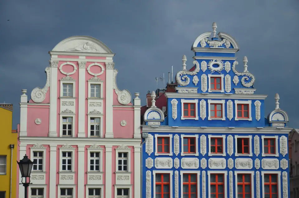 Zu den Stettin Sehenswürdigkeiten gehört auch der Heumarkt mit seinen Barockfassaden.