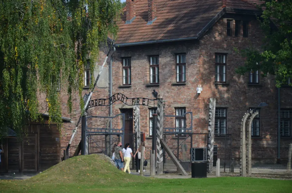 Um das Stammlager Auschwitz besichtigen zu können, muss man sich einen Termin sichern.