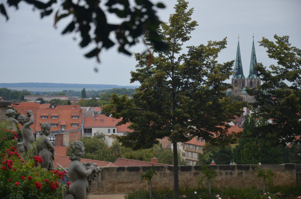 Unter Quedlinburg Tipps ist der Ausblick vom Schlossgarten zu nennen.