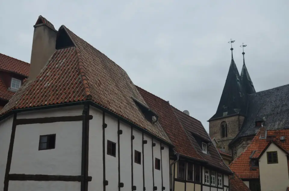 Unter den Quedlinburg Sehenswürdigkeiten muss der Ständerbau mit dem Fachwerkmuseum genannt werden.