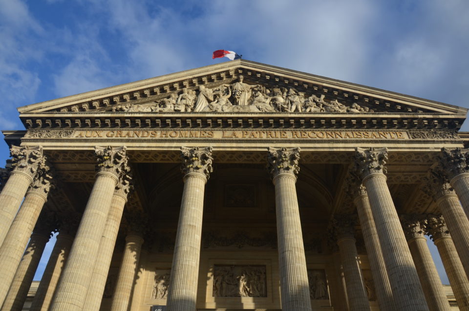 Deine Paris Sehenswürdigkeiten Route könnte dich auch zum Panthéon führen.