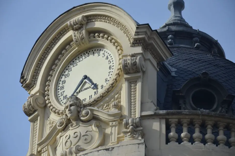 Zu Toulouse Insidertipps kann auch die 24-Stunden-Uhr in der Fußgängerzone gezählt werden.