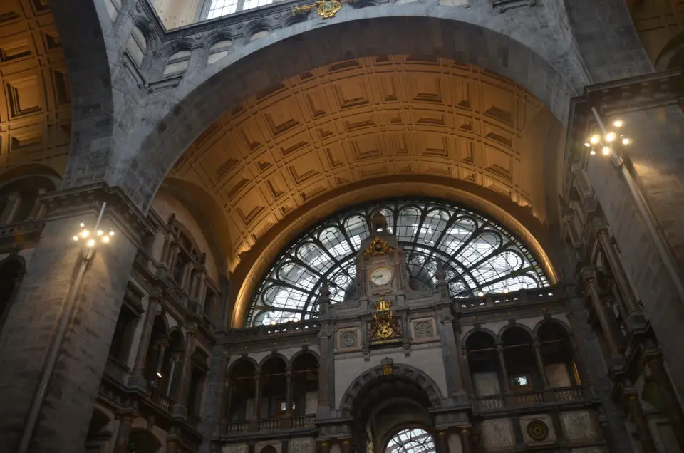 Zu den Highlights in Antwerpen gehört die Ankunftshalle des Bahnhofs.