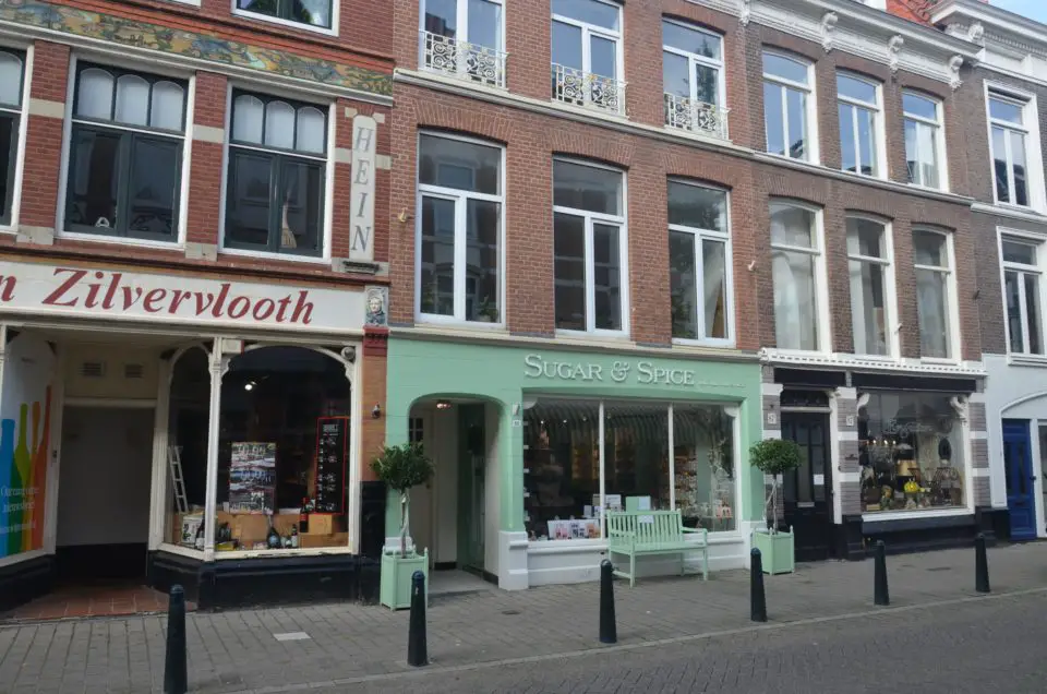 Zu Den Haag Insider Tipps gehört das Zeeheldenkwartier mit seinen Shops.