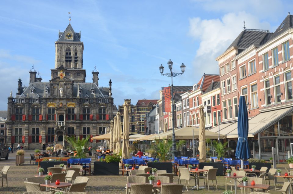 Unter Delft Sehenswürdigkeiten muss das Stadhuis am Markt erwähnt werden.