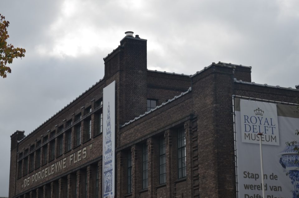 Im Delft Sehenswürdigkeiten Rundgang kann die Royal Delft Fabrik die letzte Station sein.