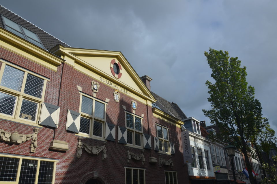 Bei Delft Sehenswürdigkeiten darf das Vermeer Centrum nicht unerwähnt bleiben.