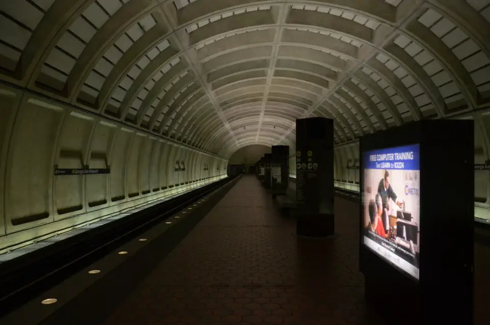 Beim Übernachten in Washington solltest du auf eine Nähe des Hotels zur Metro achten.