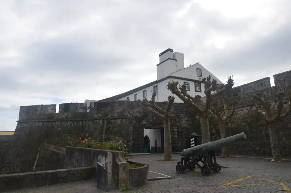 Das Forte de São Brás gehört zu den Ponta Delgada Sehenswürdigkeiten.