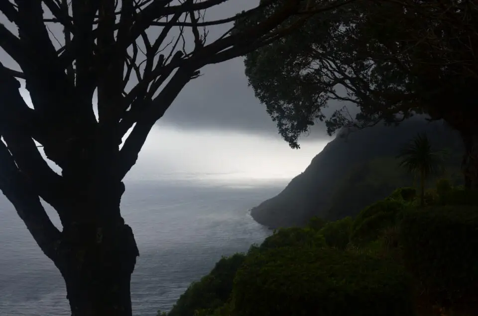 Zu meinen Sao Miguel Tipps gehört auch der Miradouro da Ponta da Madrugada.