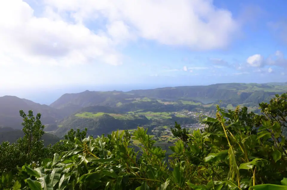 Zu den Sao Miguel Sehenswürdigkeiten gehört der Miradouro do Salto do Cavalo.