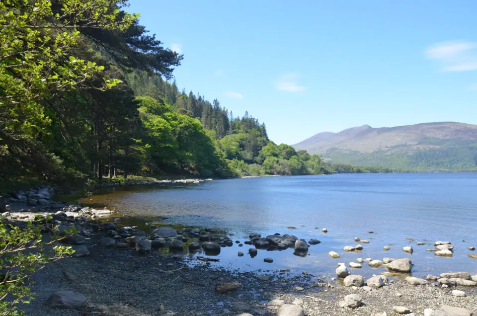 In meinen Irland Insider Tipps gehe ich auch auf den Muckross Lake ein.