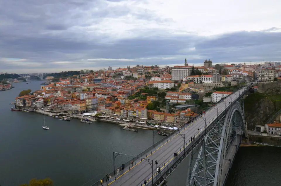 Porto Tipps: Im Porto Sehenswürdigkeiten Rundgang gehe ich auf die Unterkünfte rund um die Ponte Luís I. ein.