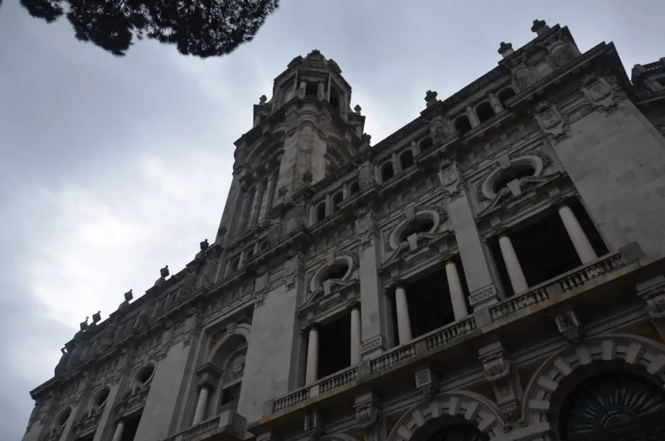 Zu den Porto Tipps gehört auch die Câmara Municipal do Porto bzw. das Rathaus.