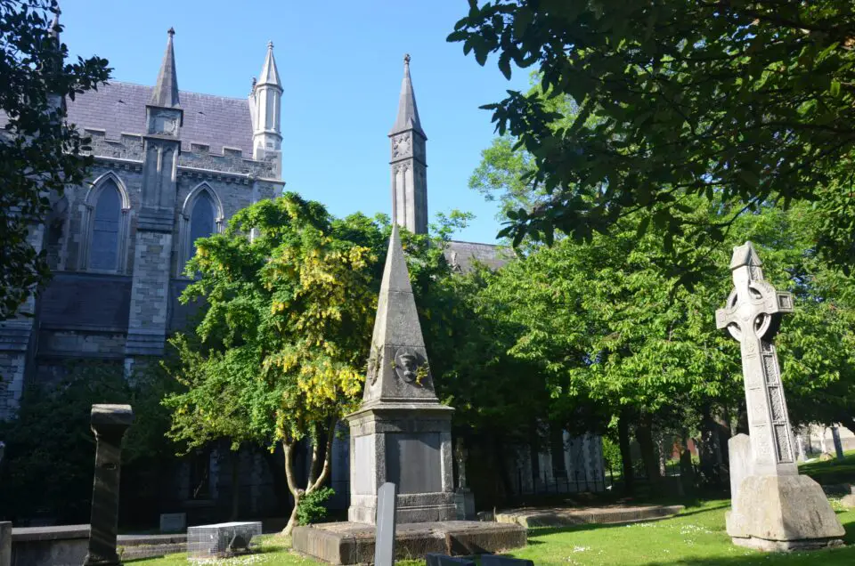 In einem Dublin Sehenswürdigkeiten Rundgang gehört die St. Patrick's Cathedral zu den wichtigsten Stationen.