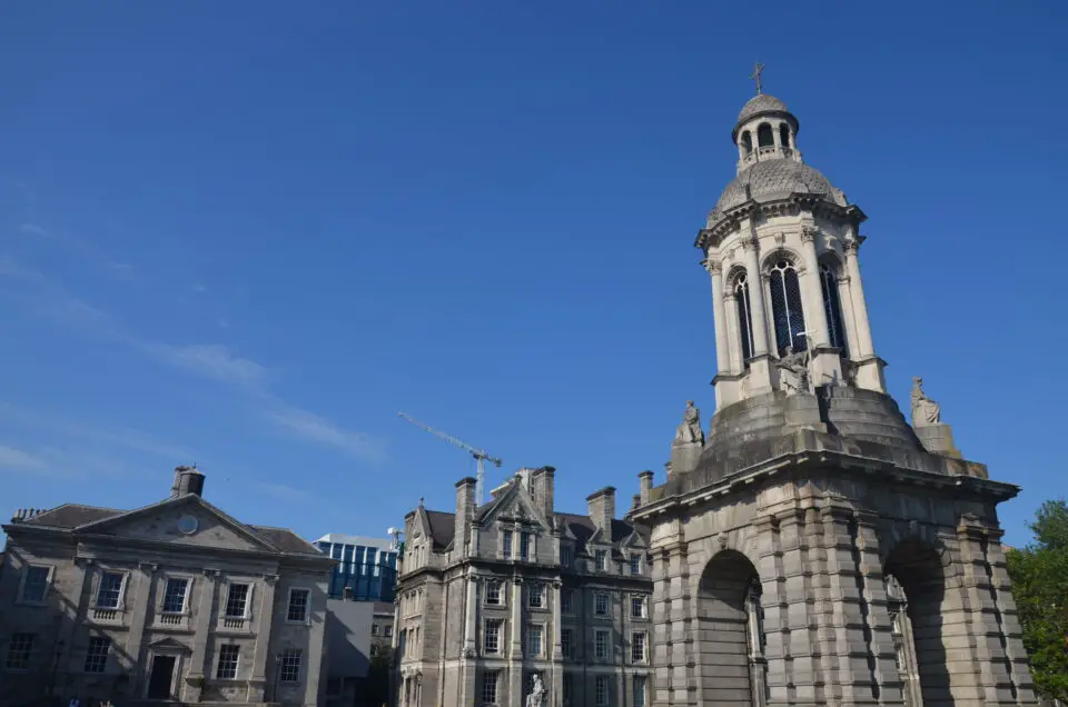 Unter Dublin Sehenswürdigkeiten ist das Trinity College zu nennen.