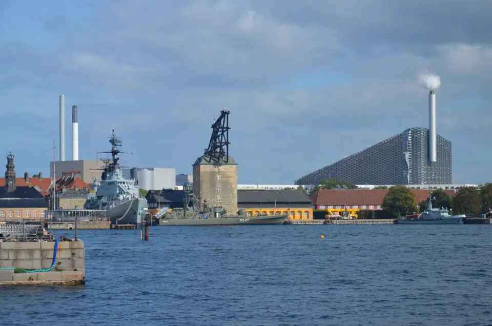 Kopenhagen Geheimtipps rund um den Hafen findest du auch in Reiseführern.