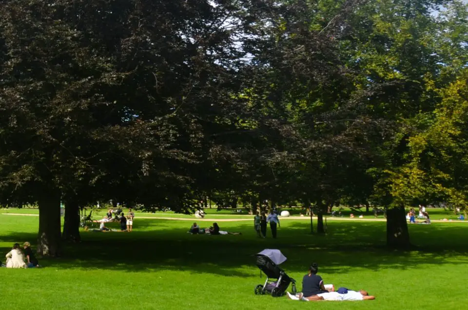 Unter Kopenhagen Insider Tipps sollten die Cisterns unter dem Søndermarken Park nicht fehlen.