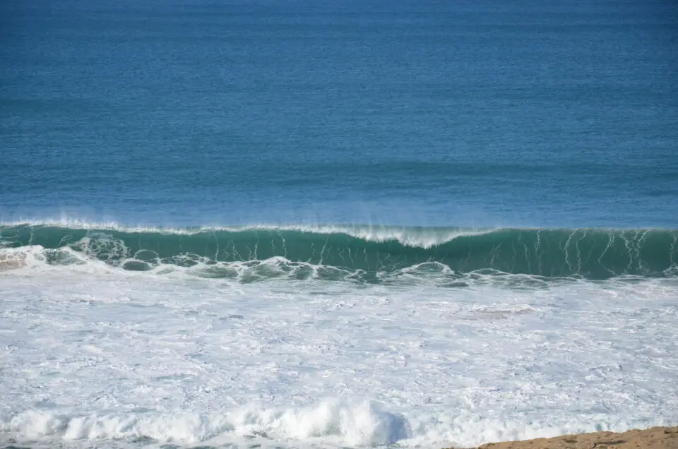 Zu den Málaga Geheimtipps gehört der Strand El Peñón del Cuervo.